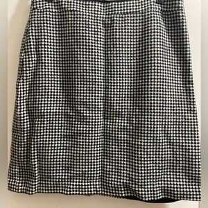 Black and cream tweed pencil skirt.